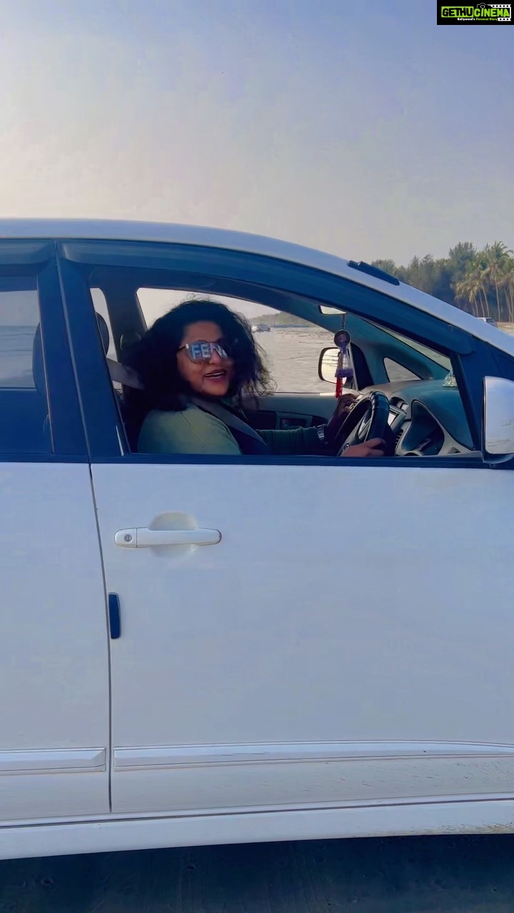 Veena Nair Instagram - 😂😂😂😂 Thikkodi Drive-In Beach