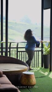Veena Nair Instagram - You Are The Creator Of Your Destiny.My Life My Rules.I Love My Life❤️ @parakkatnatureresortmunnar Parakkat Nature Resorts