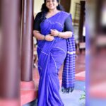Veena Nair Instagram - Sari love❤️ 😁🥻 @mrinalinidesign