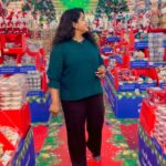 Veena Nair Instagram - ❤️🥰📸🥰❤️ Nesto Supermarket