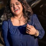 Veena Nair Instagram - Live 🥰love❤️ laugh🤣 ❤️ U make me smile ❤️ 📸 @fotographer_sobz