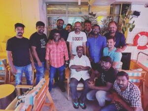 Venkat Kumar Gangai Amaren Instagram - Celebrating #maanaadu with my team!! Yes the direction/scripting team!!! Thank q boys for hanging in there with me for the past three years in this one single dream of mine!! Love u all!! U guys play a major vital role in this success!! Miss u @dirsaravanarajan master!  #MaanaaduDirectionTeam #maanaadublockbuster