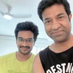 Vennela Kishore Instagram - That rendo sari " nemmadiga gaali pelchurri... elsoww ga vadulurri" moment with @vennelakish anna ❤ One step at a time 🏋‍♂️ #cardio #fitnessstory #stregthtraining #fitnessmadesimple #fitnessmeme #fitnessinfluencer #fitstagram #telugumemes #telugureels #hyderabad #USA #UK #Canada #india #australia #dallas #texas #newyork #newjersey Hyderabad