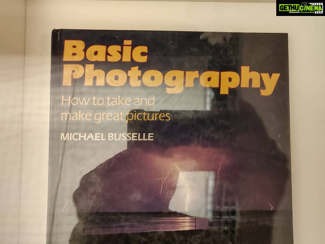 Vennela Kishore Instagram - Took the pic of this book as a reminder to buy..when I saw the pic..just went ahead n bought it๐ #AbbaDabbaJabba