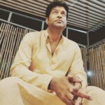 Vennela Kishore Instagram – Ringa Ringa Roses
Gallery full of poses
A-tishoo A-tishoo!
You can all scroll down
#AnteEmPettaloThelika