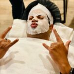 Vennela Kishore Instagram – Had to choose between 

1. AdiviSesh Facial
 – brightens the skin
 
2. Brahmaji Facial
 – tightens the skin

Went for both followed by a bath

#ChemicalProductiveDay Indeed