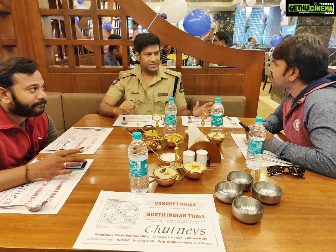 Vennela Kishore Instagram - Those sensitive..tiny..tricky.. Never-Make-a-Decision moments when chutneys r served but dosas r yet to be served...