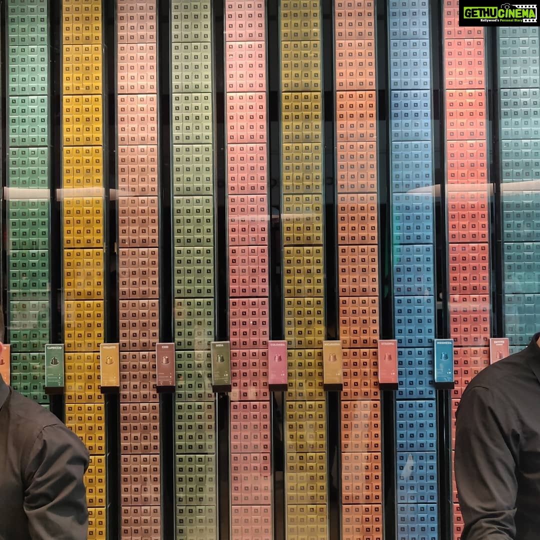 Vennela Kishore Instagram - @nespresso coffee pod store🤩🤩🤩🤩..typical koi milgaya-mera dilgaya moment🙈🙈 Lisbon, Portugal