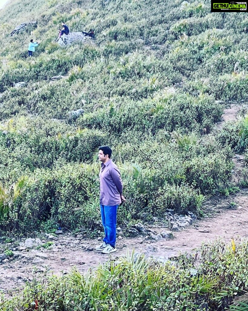 Vennela Kishore Instagram - When you are all set in “Action” for a drone shot and you forgot to ask the communication code for “Cut” #lastmanstanding