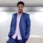 Vennela Kishore Instagram - Suits suit my mood just fine😎 Tried finding quotes on suits but ended up getting the TV series quotes..so played safe😝😝