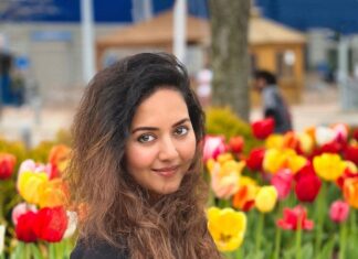 Vidhya Instagram - Weekend at Detroit 🌷 #michigan #detroit Detroit, Michigan