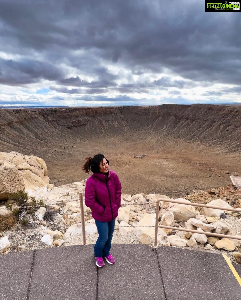 Vidhya Instagram - Best-preserved meteorite crater on Earth🙂 It is 50,000 years old and about 3,900 ft (1,200 m) in diameter, some 560 ft (170 m) deep, and is surrounded by a rim that rises 148 ft (45 m) above the surrounding plains. Meteor Crater Natural Landmark