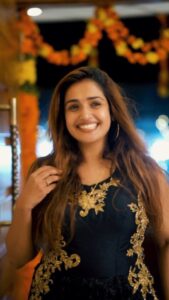 Vidhya Mohan Instagram - ❤️❤️ @_sooraj_sankar_ #reelsinstagram #reelsinsta
