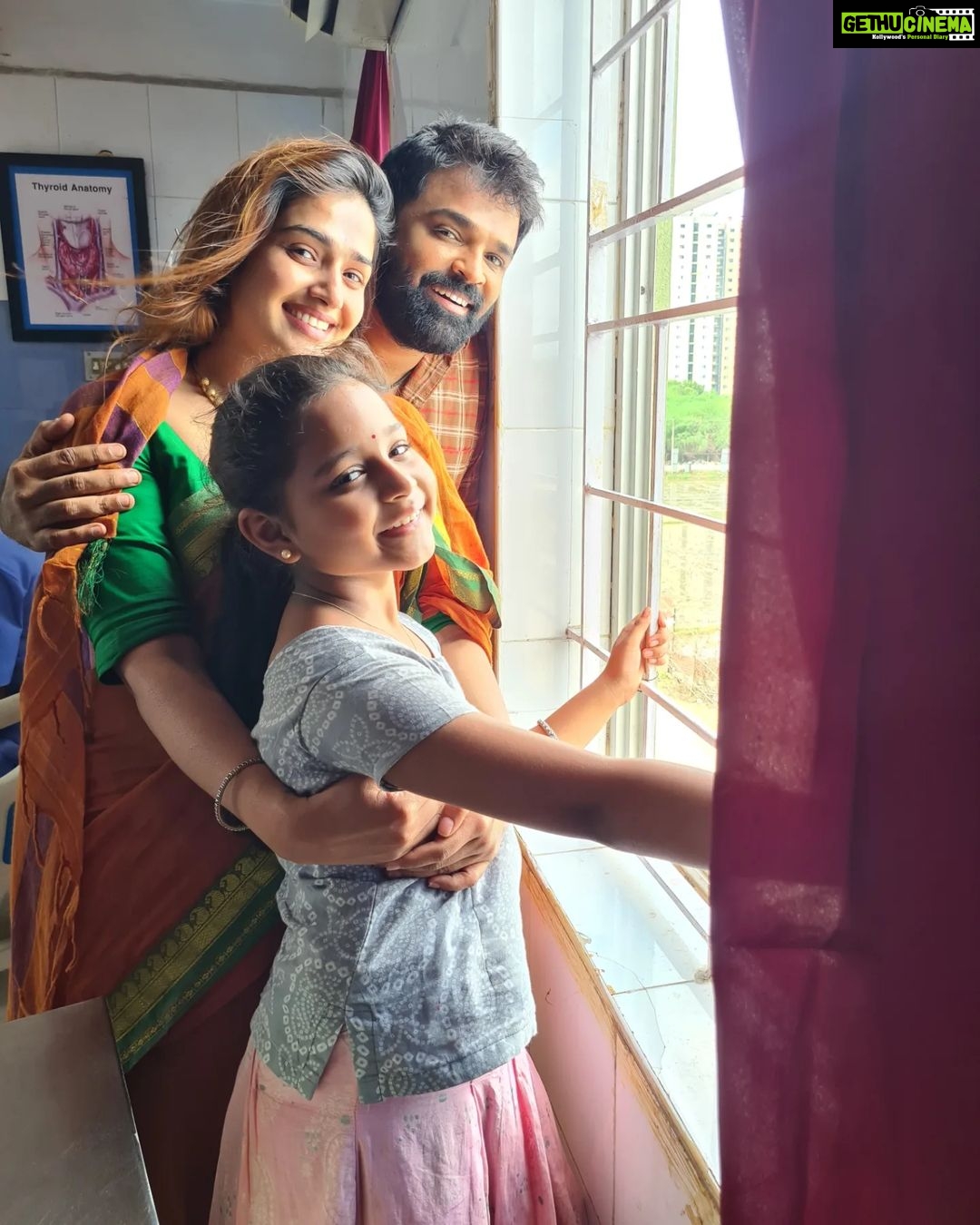 Vidhya Mohan - 11.4K Likes - Yes iam back..
@suntv ABHIYUM NAANUM
along with my sweet buddy
@vidyavinumohan
And my cute thangam
@riyamanoj_official
Let's load Twists and turns..