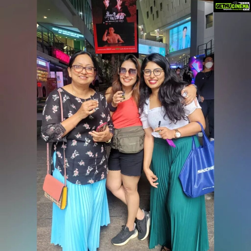 Vidhya Mohan Instagram - ❤️❤️ #trip #travel #family #love