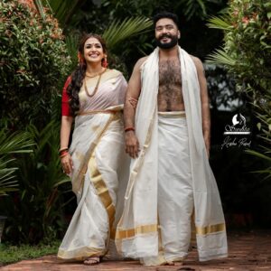 Vidhya Mohan Instagram - ശലഭം In frame @vidyavinumohan @vinumohan_actor Photo concept @rajishasasi Photography @krishna_prasad_g_s Jewellery @akshayagold_palakkad Costume @pranatistyles Video @soorajframes Styling @rajishasasi Location @nihararesorts Edits @jyothispulari Photo assistant @surpreyes_media Production support @vishnuc111
