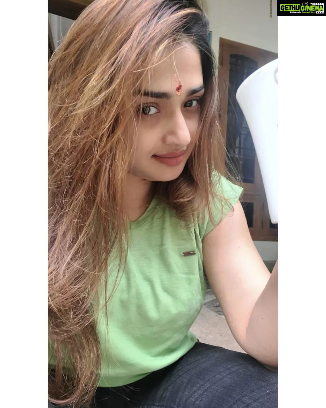 Vidhya Mohan Instagram - ❤️❤️❤️ #love #instagood #fashion #photooftheday #beautiful #art #photography #happy #picoftheday #cute #follow #tbt #followme #nature #like4like #travel #instagram #style #repost #summer #instadaily #selfie #me #friends #fitness #girl #food #fun