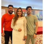 Vidhya Mohan Instagram - 🧡🤍💚 #love #instagood #fashion #photooftheday #beautiful #art #photography #happy #picoftheday #cute #follow #tbt #followme #nature #like4like #travel #instagram #style #repost #summer #instadaily #selfie #me #friends #fitness #girl #food #fun #vidyavinumohan❤ #vinumohan