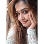 Vidhya Mohan Instagram - ❤️❤️ #love #instagood #fashion #photooftheday #beautiful #art #photography #happy #picoftheday #cute #follow #tbt #followme #nature #like4like #travel #instagram #style #repost #summer #instadaily #selfie #me #friends #fitness #girl #food #fun #vidyavinumohan❤