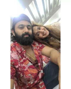 Vidhya Mohan Instagram - ❤️😍
@iamunnimukundan

#love #instagood
#fashion
#photooftheday
#beautiful
#art
#photography
#happy
#picoftheday
#cute
#follow
#tbt 
#followme 
#nature
#like4like
#travel
#instagram
#style
#repost
#summer
#instadaily
#selfie
#me
#friends
#fitness
#girl
#food
#fun
#beauty
#unnimukundan