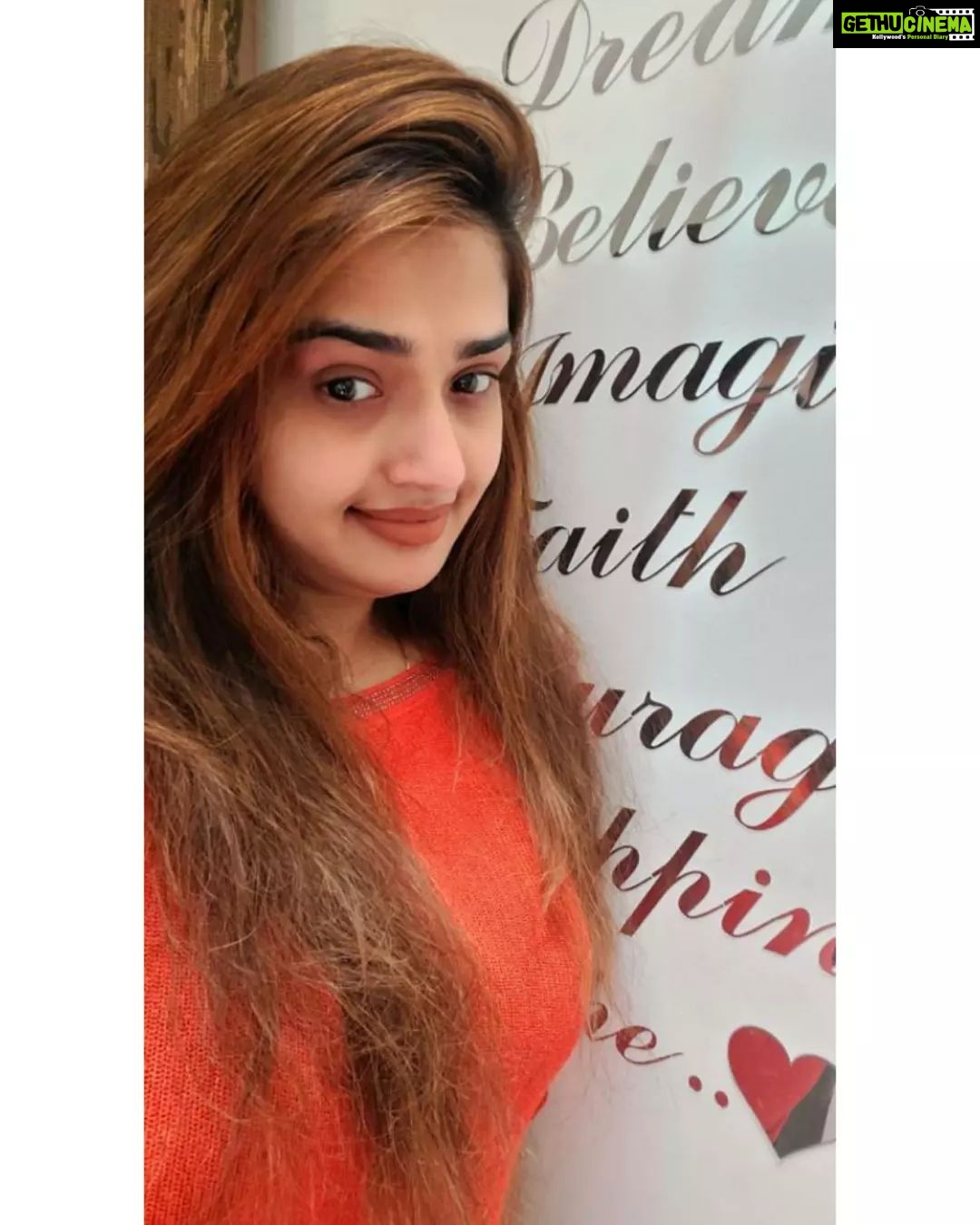 Vidhya Mohan Instagram - ❤️😍🙌🏻 #love #instagood #fashion #photooftheday #beautiful #art #photography #happy #picoftheday #cute #follow #tbt #followme #nature #like4like #travel #instagram #style #repost #summer #instadaily #selfie #me #friends #fitness #girl #food #fun #beauty #vidyavinumohan❤
