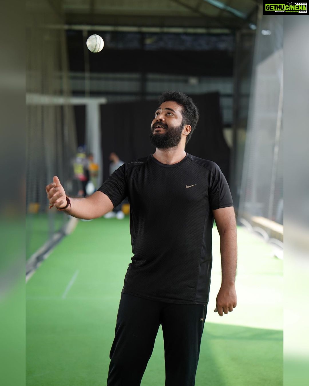 Vidhya Mohan Instagram - @vinumohan_actor @celebritycricketclub #cricket #ipl #viratkohli #rohitsharma #msdhoni #india #t #icc #cricketlovers #cricketfans #love #cricketer #indiancricket #indiancricketteam #dhoni #worldcup #teamindia #rcb #csk #bcci #cricketlover #sports #klrahul #lovecricket #cricketfever #cricketmerijaan #dream #instagram #cricketlife #psl
