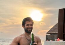 Vijay Deverakonda Instagram - A year where we all had moments, when we laughed hard, cried quietly, chased goals, won some, lost some :) We need to celebrate everything :) cuz that is life. Happy new year my loves ❤️ Have a great new year!