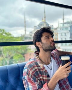 Vijay Deverakonda Instagram - Türkiye & Food.