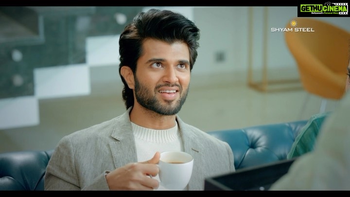 Vijay Deverakonda Instagram - Just like Shyam Steel, Flexi-Strong relationships can weather any storm & withstand the test of time. Thrilled to be partnering with Shyam Steel to showcase the power of steely Flexi-Strong relationships. @shyamsteelindia #HameshaKeLiyeStrong #Ad