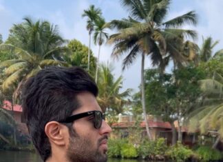 Vijay Deverakonda Instagram - Ride to work - In Kerala.