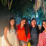 Vijayalakshmi Instagram - F.R.I.E.N.D.S #goa @feroz_roz @karthik26581 @shruthi.karthik @harikrishna_log @gayattrimanohar @jaykay81 @carolinesneha_87 @chandru.thiru @dr_ragha_ramachandran @bharath.raju @yeshwanthvakati @ram.c.kanth