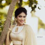 Vijayalakshmi Instagram - Happy onam people 🤌💛 Outfit: @annamstudio ♥️♥️♥️ Photograph: @pictures_by_dhinesh_siva @studio_d_weddings Designed by: @pradeepkumar0606 Styling: @jai_joseph_69 Concept & coordinate by : @pritthvii Mua: @meticulous_makeovers