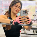 Vijayalakshmi Instagram - Positive mind, good workout, healthy diet, peaceful sleep, happy vibes and loads of lovely people around.. make you #reverseage In my case last two pics play a major role ♥️ @feroz_roz