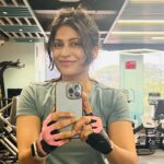 Vijayalakshmi Instagram - Just dropping a simple smile for you. Hope u over use it today 🤍