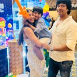 Vijayalakshmi Instagram - Finally!!! Edited this one! Nilans bday video! He was very particular I should use his favourite “shingulu shora” song. Singulu sora than. naanga tamil la kooda English Mathiri than pesuvom 🤦‍♀️. When I used his most fav #jingrudhadhanga and showed him this video he loved it and said “Good job amma” gave a tight hug and kisses! Yaaaaaaaay! Mission accomplished 😻 Thank you all you beautiful people for making his birthday super special. Big group hug 🤗 #ammawantstoscore #nilansbday #happytimes #lovevibes