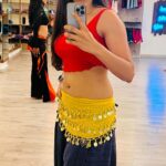 Vijayalakshmi Instagram - When we go out for dinner, when feroz asks me wat I want, i won’t know wat I want. My constant reply would be.. “Anything.” Wat do u want for your bday? I don’t know. Anything. Where do u want to go? Mm…. Therila Wat genre u want to watch? anything is fine. “ I din know wat I want. Reason being, I never asked myself. Never cared to. Mabbe I was scared to make choices. Wat if I get a No. Wat if they laugh on my choices. Wat if I’m being judged for my decisions. Wat if wat if wat if. Until one day.. this beautiful soul I travel with said.. “Vg should like something. She should look inside and find out. No one is going to judge her. Even if someone questions about her decisions, that should never bother her. I’m going to be with u for the rest of your life. Nothing will make me happy than seeing my girl being independent and making her decisions. Now take a min, close your eyes and tell me.. Wat ice cream do u want to have ? I closed my eyes Asked myself.. And said.. “Falooda I would love to have falooda feroz “ And that’s how I got this confidence and freedom to go for wat I want. Taking a belly dance session had been on my wish list for a long time. Finally did it. The way I wanted it. I usually am reluctant to show my belly (especially after child birth and with the bloating moms are blessed with 😐) but there, I din think twice. I wanted to feel like a belly dancer and that’s wat I was on that day. Thanks for teaching me @vaishnavi.tn U r full of grace! Thanks @tattva_thestudio for the session. Loved it 🫶 #gogetwatuwant #onelife #LIVE
