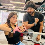 Vijayalakshmi Instagram - Positive mind, good workout, healthy diet, peaceful sleep, happy vibes and loads of lovely people around.. make you #reverseage In my case last two pics play a major role ♥️ @feroz_roz