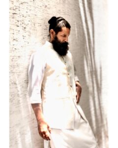 Vikram Instagram - ‘When you reduce life to black & white, you never see rainbows’ 😋