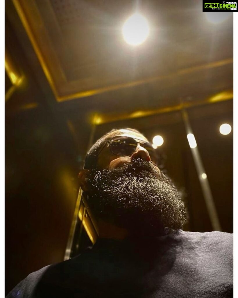 Vikram Instagram - “With great beard comes great responsibility!!” #thangalaan