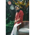 Vikram Instagram - The warrior code. Red & White .. ready to fight? Not quite. #ponniyinselvan