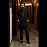 Vikram Instagram – Black is my addiction. #PonniyinSelvan
