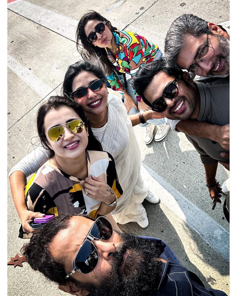 Vikram Instagram - #Ps2 #ps2tour.. kochi on our way. 😍🤩