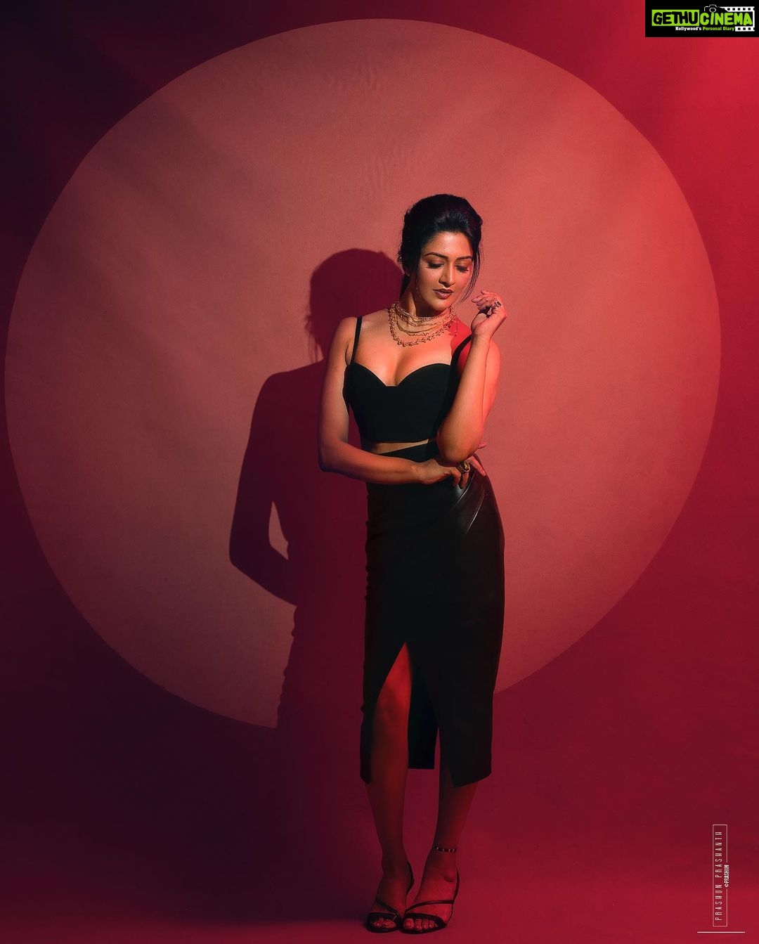 Vimala Raman Instagram - Live life with a little spice πΆοΈπ₯π₯ And why not !!!! π₯ β¨ Shot by my funky talented team β€οΈπ #photographer @prachuprashanth #stylist #thoorigaikabilan #wearing @sheikeandco #makeupartist @makeupibrahim #hairstylist @hairstylists_vijayaraghavan @yasinhairstylist #location @vybn_studio . . . #new #latest #shoot #photoshoot #photography #chennaifashion #prashunprashanthsridhar #fashionphotography #shootlife #actorslife #heroine #actor #actress #vimalaraman #red #spice #hot #fashion #style #ownit #sheikeandco #sheikestyle