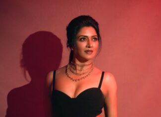 Vimala Raman Instagram - @vimraman 🔥 Shot by @prachuprashanth ✨ .. .. Styled by Thoorigaikabilan ✨ .. .. Makeup @makeupibrahim ✨ .. .. Hair @hairstylists_vijayaraghavan ✨ .. .. Shot at @vybn_studio ✨ .. .. #chennaifashion #chennaimodel #she #detail #gameoftones # #portraits #faceshots #prachuprashanth #prashunprashanth #prashunprashanthsridhar #chennaifashion #chennaimodel #she #experimentalfashion #pastels #tones #gameoftones #prashunprashanthsridhar #prashunprashanth #chennaifashionphotographer #chennaifashionphotography #chennaicommercialphotographer Chennai, India