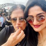 Vimala Raman Instagram - “There is no limit to what we, as women can accomplish” - #michelleobama 💪🏽❤️ Wishing all the amazing women out there starting with my selfless gorgeous mummy @santababy91 😘❤️ 🙏🏻👩‍👧 #happywomensday #internationalwomensday #woman #women #womenempowerment #itsallaboutyou #mother #love #beauty #besties #womanstyle #womensupportingwomen #actress #vimalaraman #lifeisgood