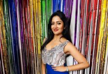 Vimala Raman Instagram - Sydney sider 😎🫶🏽🇦🇺 📸 #photography by my amazing #mum @santababy91 😘❤️😘 . . . #sydneysider #sydney #harbourbridge #city #circularquay #myhome #aussie #neverenough #love #beauty #australia #thebest #summer #actor #actress #vimalaraman #lifeisbeautiful