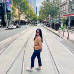 Vimala Raman Instagram – Walk the line 🚋 😎
.
.
.
#new #streetstyle #melbourne #citylife #tracks #trams #victoria #australia #fashion #tourism #actor #actress #indiancinema #telugu #tamil #malayalam #vimalaraman Bourke Street, Melbourne