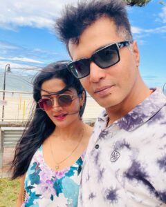 Vimala Raman Instagram - 23.1.23 And this time it was a special birthday so grateful to spend it with my family back home ❤️💞🥰😘🫶🏽 #birthday #hbd #family #home #sydney #gratitude #blessed #blessedwiththebest #vimalaraman #actor #lifeisbeautiful Sydney, Australia