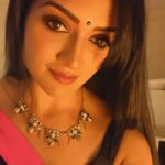 Vimala Raman Instagram – Just a little ✨
.
.
.
#indianwear #sareelove #saree #sareestyle #style #mystyle #fashion #dressup #actor #actress #vimalaraman #lifeisgood