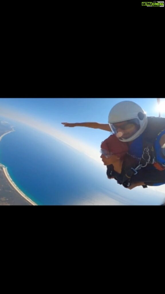 Vinitha Koshy Instagram - On the other side of fear 💜 #15000feethigh #byronbay #skydiving #escapetheordinary